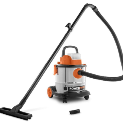 Aspirateur eau et poussière Powerplus utilisé dans un atelier
