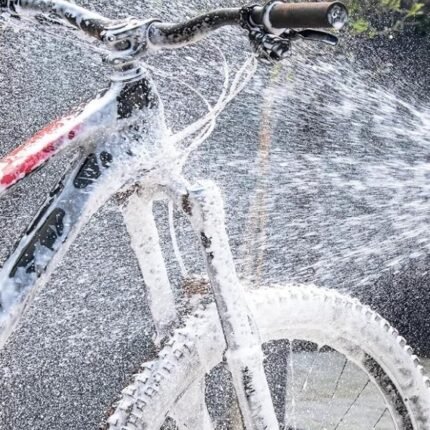 Muc-Off Pressure Washer Bicycle Bundle avec nettoyeur haute pression, trois lances spécialisées et lance Snow Foam pour le nettoyage des vélos et motos